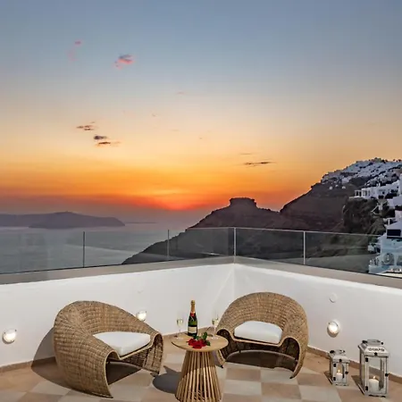 Murati Caldera View Hotel